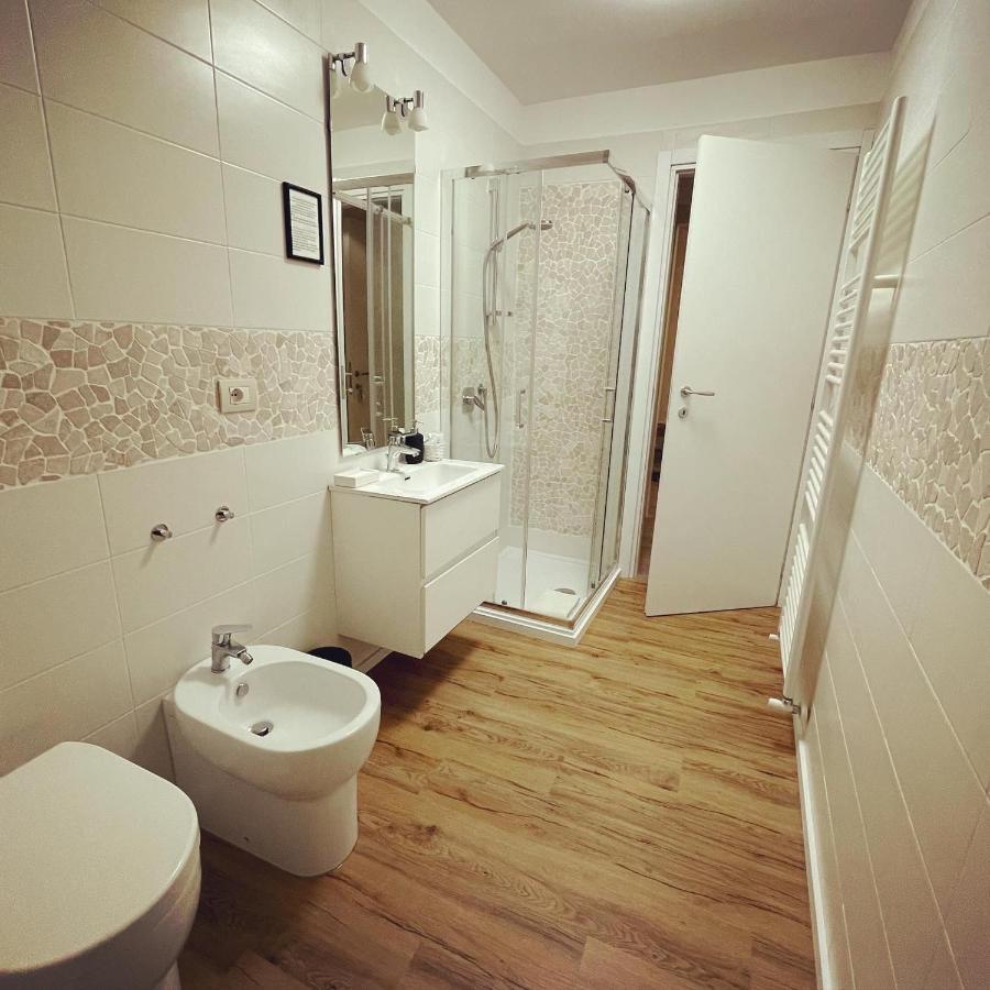 211 Underground Hotel Viareggio Eksteriør billede