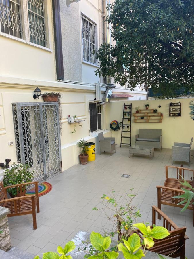 211 Underground Hotel Viareggio Eksteriør billede